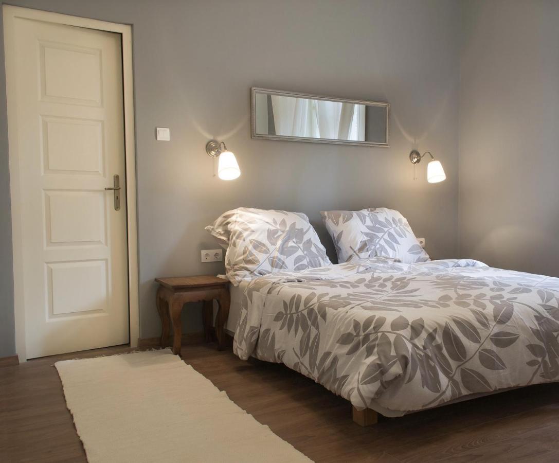 Adorable, Cosy Apartment At The Heroes' Square Budapest Exterior photo